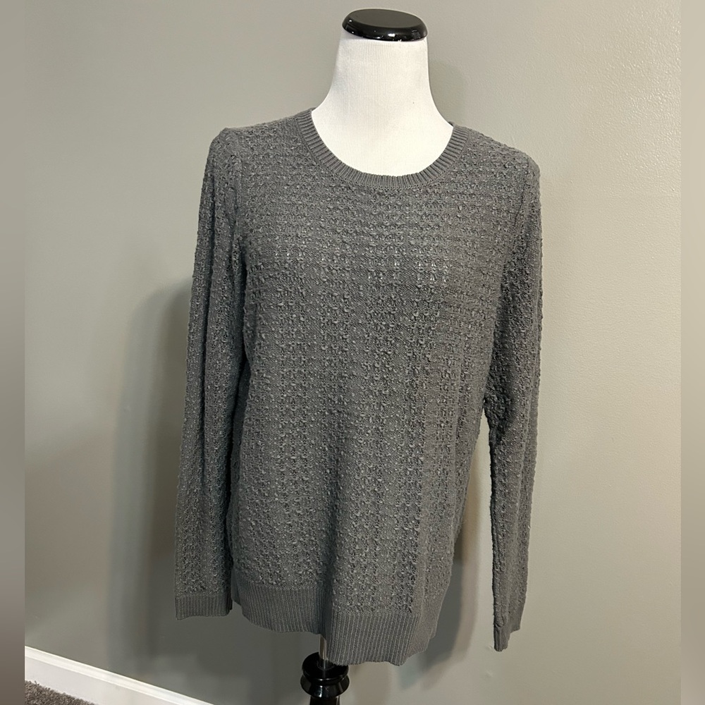 Ann Taylor knit sweater‎ long sleeve size L gray color